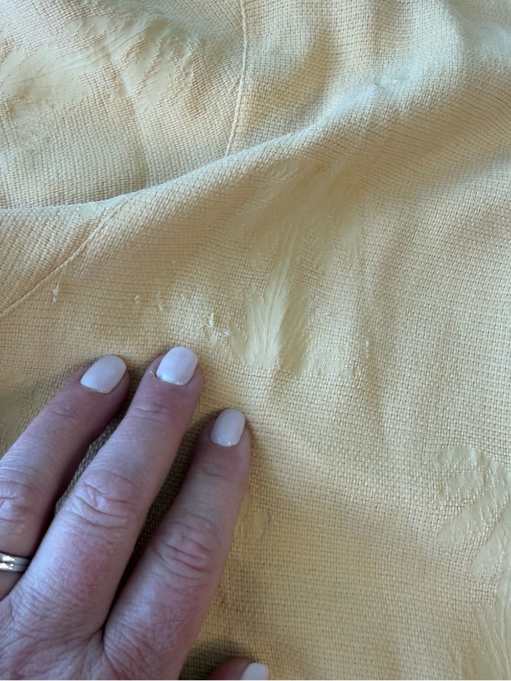 Tommy Bahama Men’s Short-Sleeve Button-Down Shirt in Light Yellow 100% silk XL - Picture 5 of 8